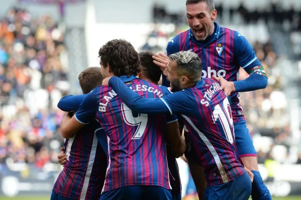 明星球员以 明星球员以